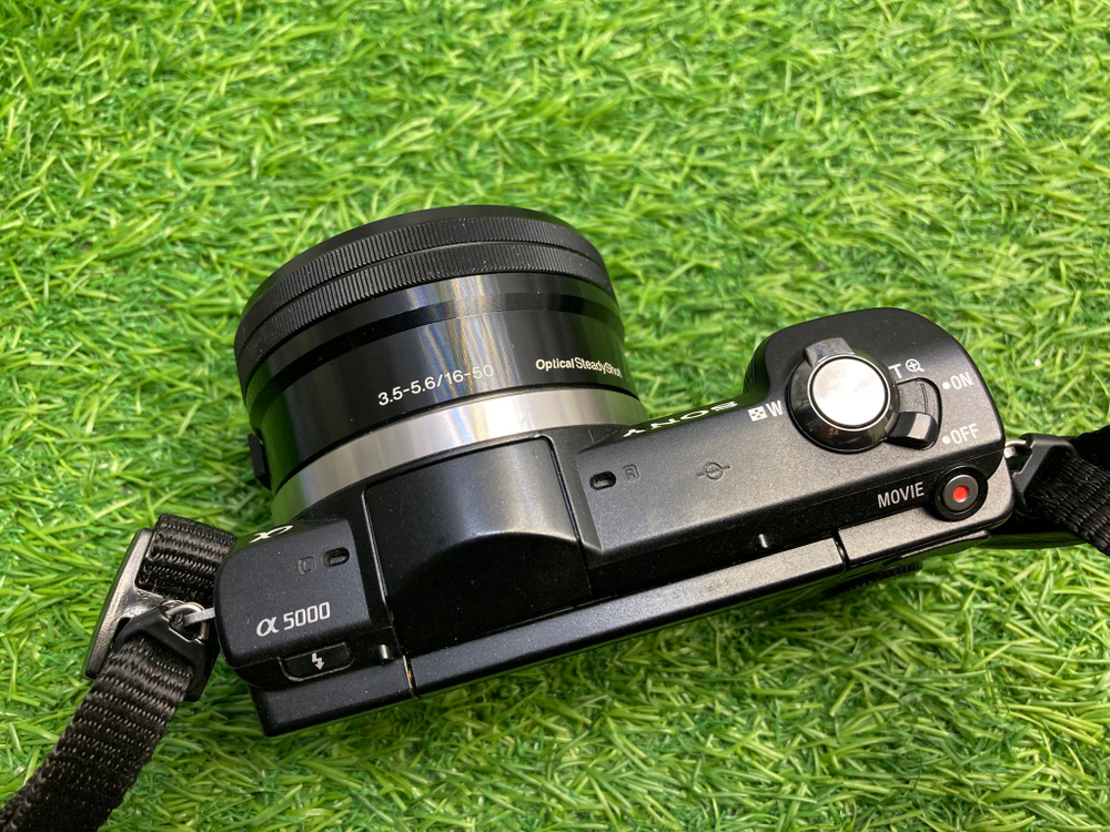 Sony A5000 kit 16-50mm (5.900 кадров)
