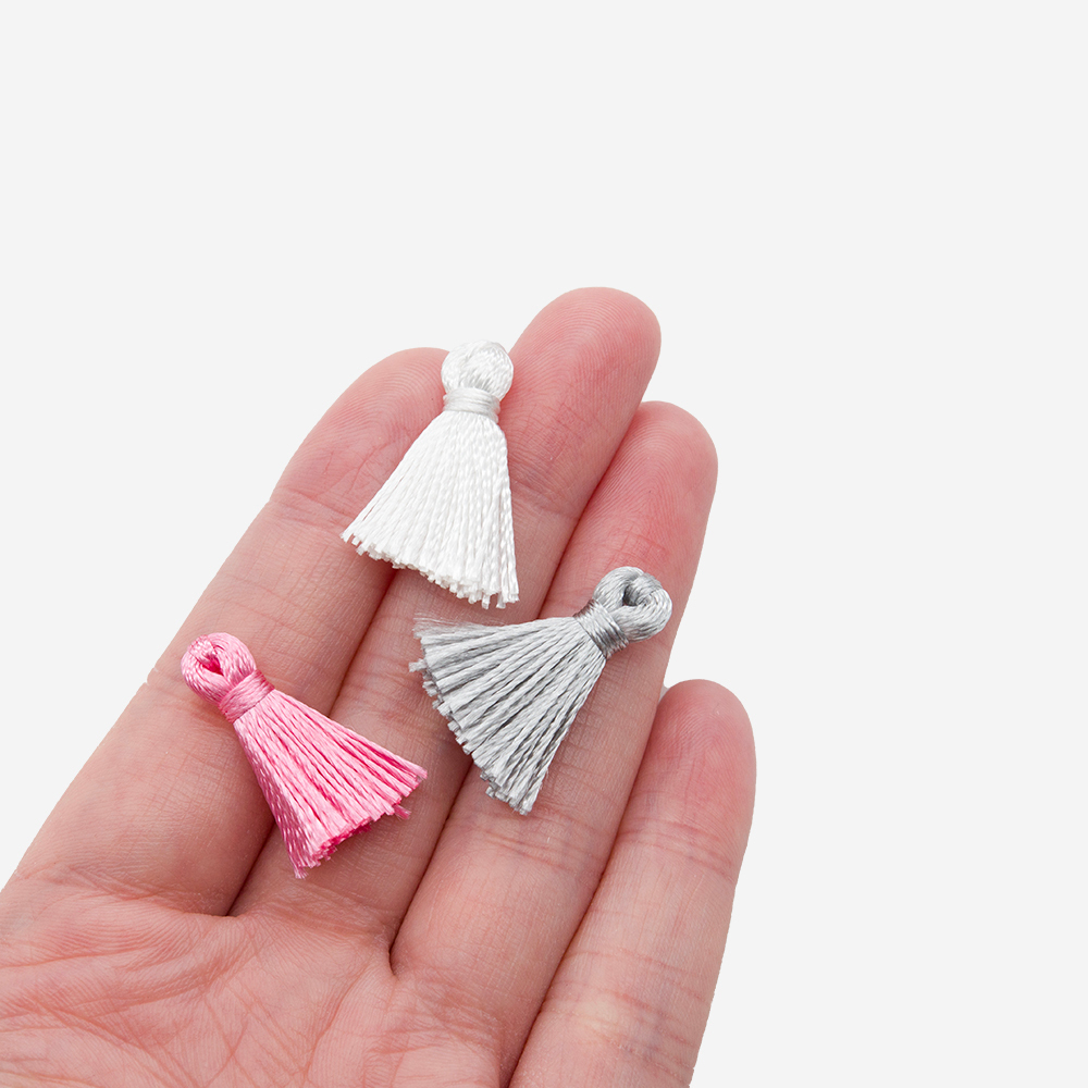 Кисточка декоративная, оттенок "Серебристый", 24*5мм, нейлон