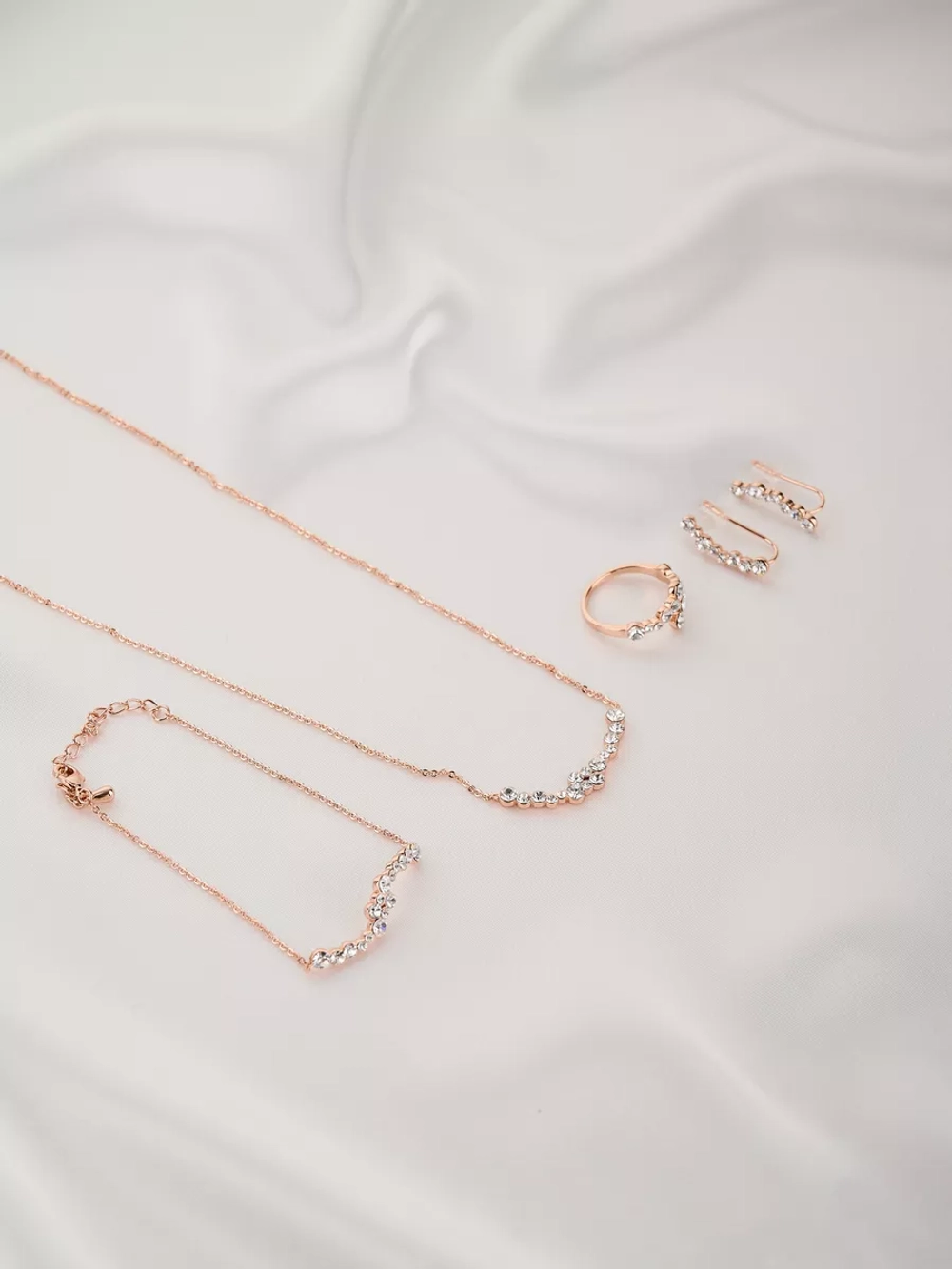 Браслет Млечный путь с белыми кристаллами Swarovski