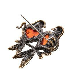 AM-2639 Брошь «Синички любовь» (латунь, янтарь)