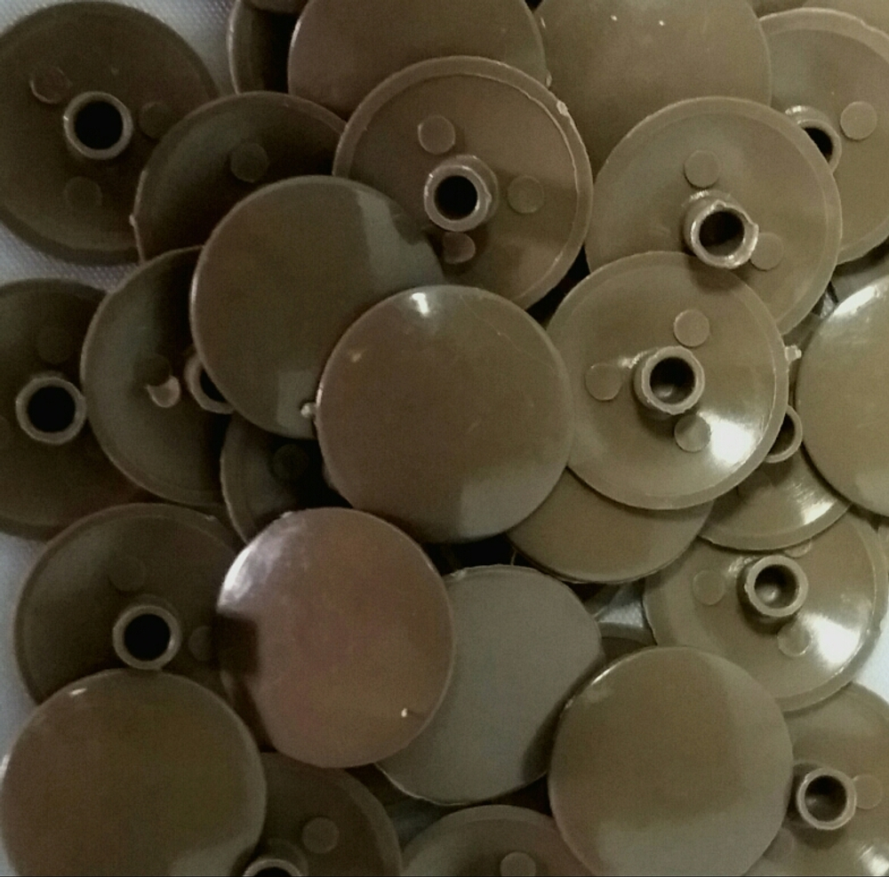 Заглушка для эксцентрика №4 (шимо тёмный)