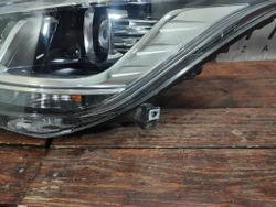 Фара левая LED Chery Tiggo 4 Pro 20-нв Б/У Оригинал 605000634AB