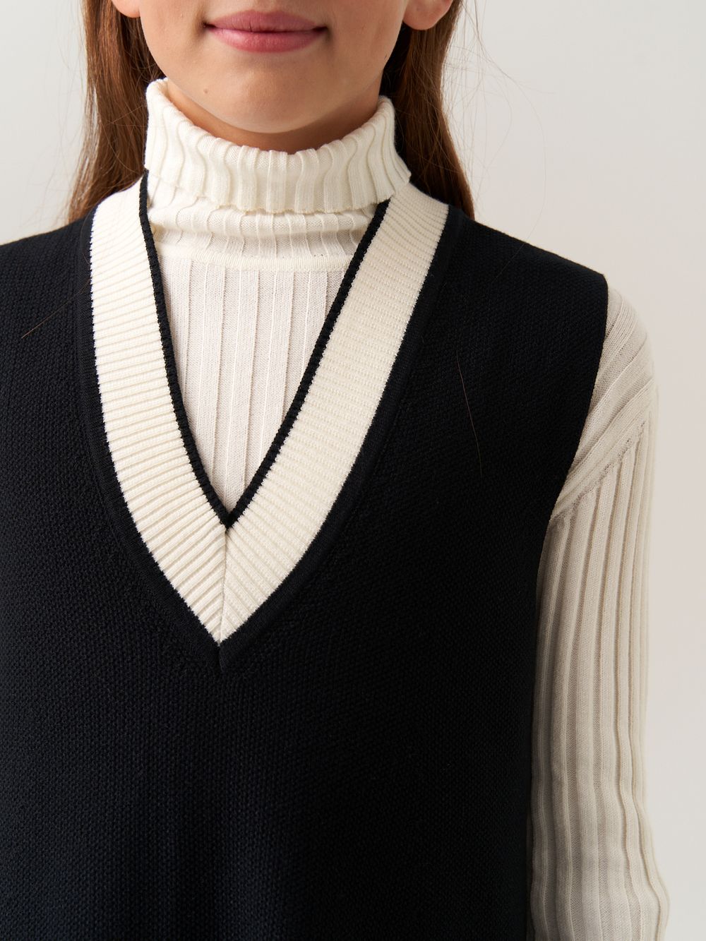 Сарафан школьный для девочки AT974 черный