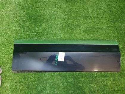 Накладка двери задняя правая VW Touareg 3 (2018-н.в.)