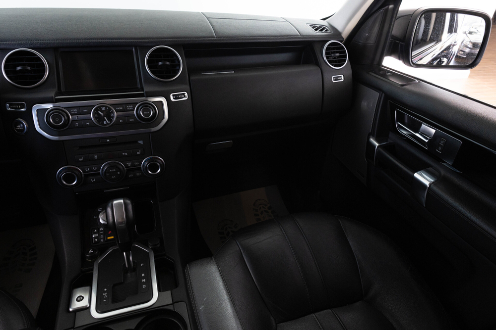 Land Rover Discovery, 2010 год