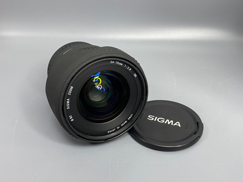Объектив Sigma 24-70