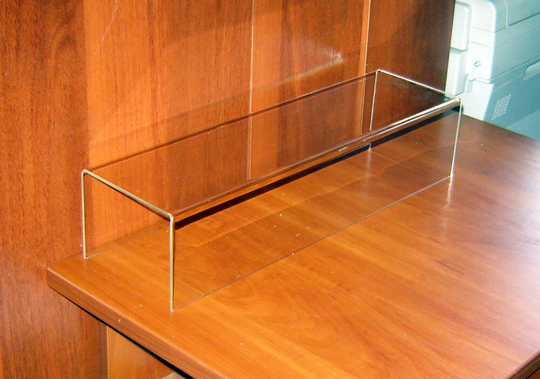 Подставка П-обр 450х130х100 акриловая