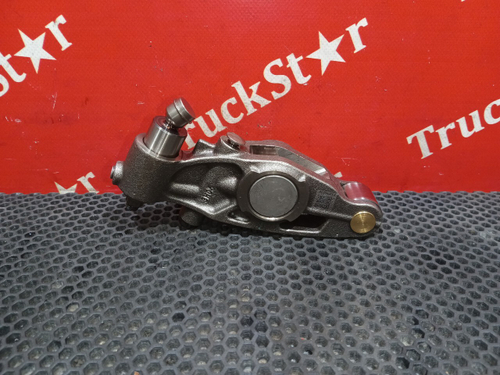 Коромысло выпускного клапана 2024г.