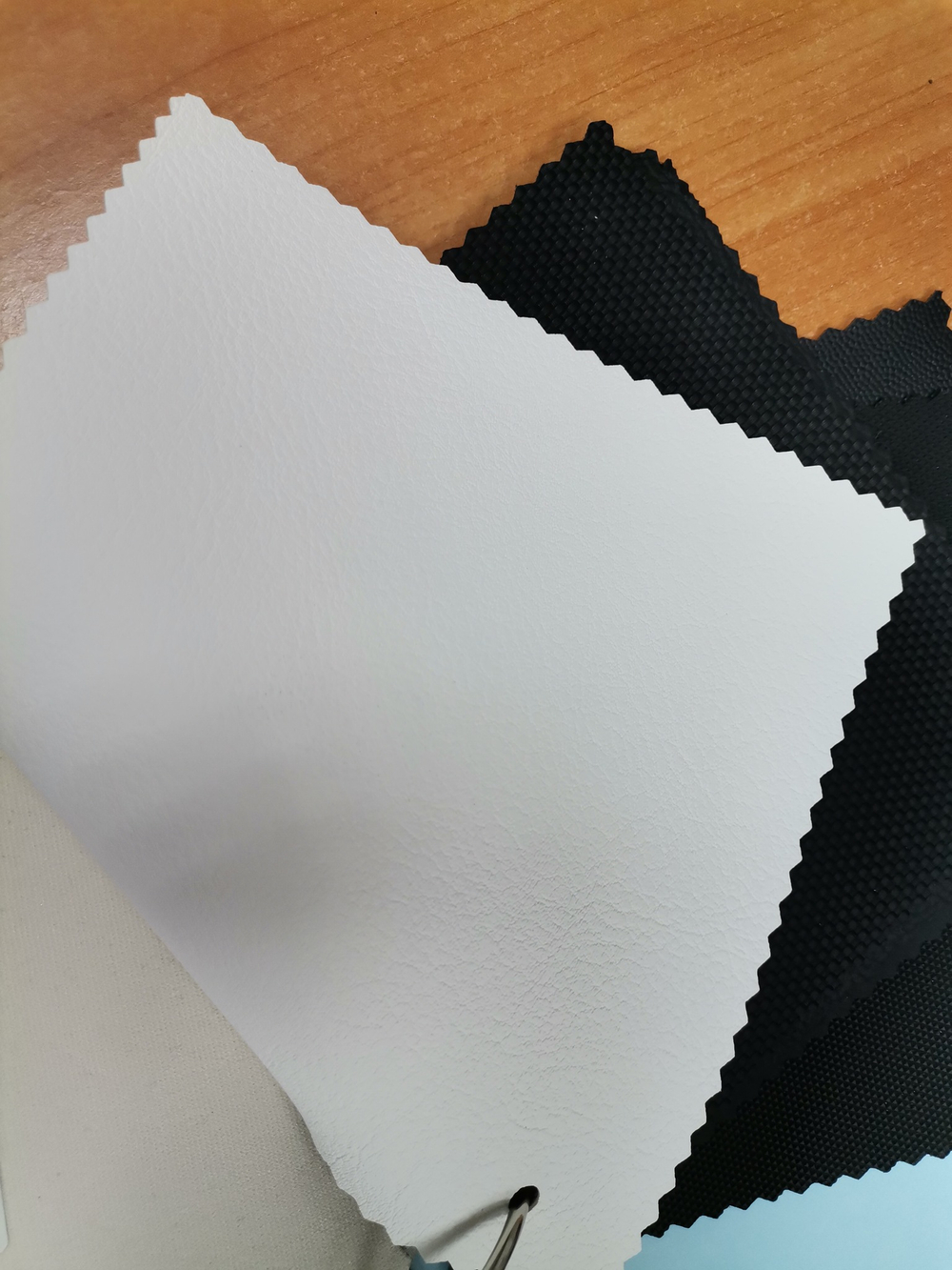 Искусственная кожа auto Bielastisch (Биэластик) 238-1946