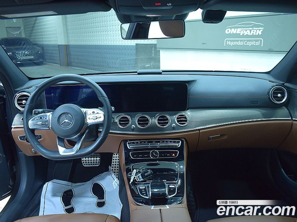 Mercedes-Benz E-Class W213 E350 4MATIC AMG Line (09.2019)