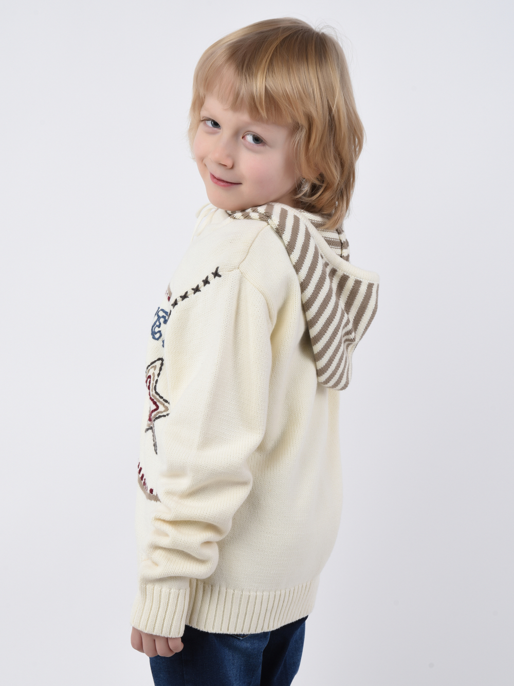 Свитер с капюшоном для мальчика