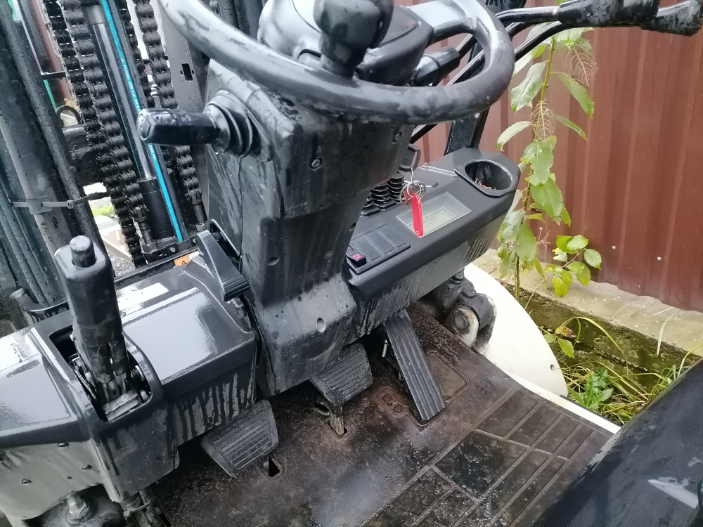 TFN CPCD Вилочный погрузчик CPCD35-XRW55F (Дизельный, 3,3 л, 48 л.с., АТ)