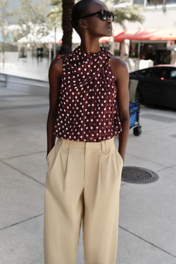 ZARA БРЮКИ С ЗАЩИПАМИ И ОТВОРОТАМИ, СВЕТЛЫЙ ЖЕЛТО-КОРИЧНЕВЫЙ