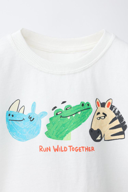 ZARA ФУТБОЛКА С АНИМАЛИСТИЧЕСКИМ ПРИНТОМ, ЖЕЛТОВАТО-БЕЛЫЙ