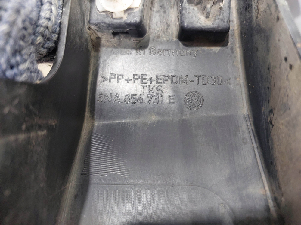 Накладка крыла переднего левого VW Tiguan 2 16-нв Б/У Оригинал 5NA854731E