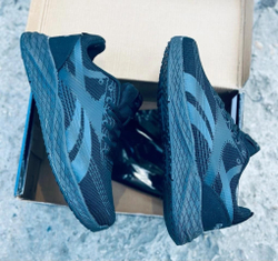 Кроссовки ﻿Reebok Energen