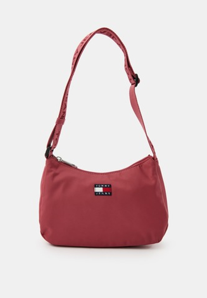 Сумка TOMMY JEANS TJW ESS DAILY SHOULDER BAG