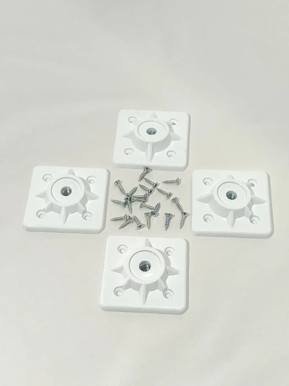 Площадка для крепления ножек стола, стула, табурета М10