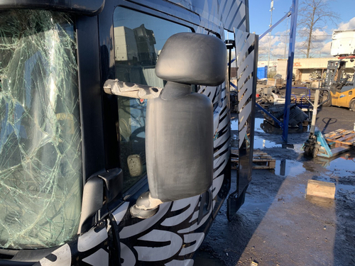 Зеркало заднего вида левое