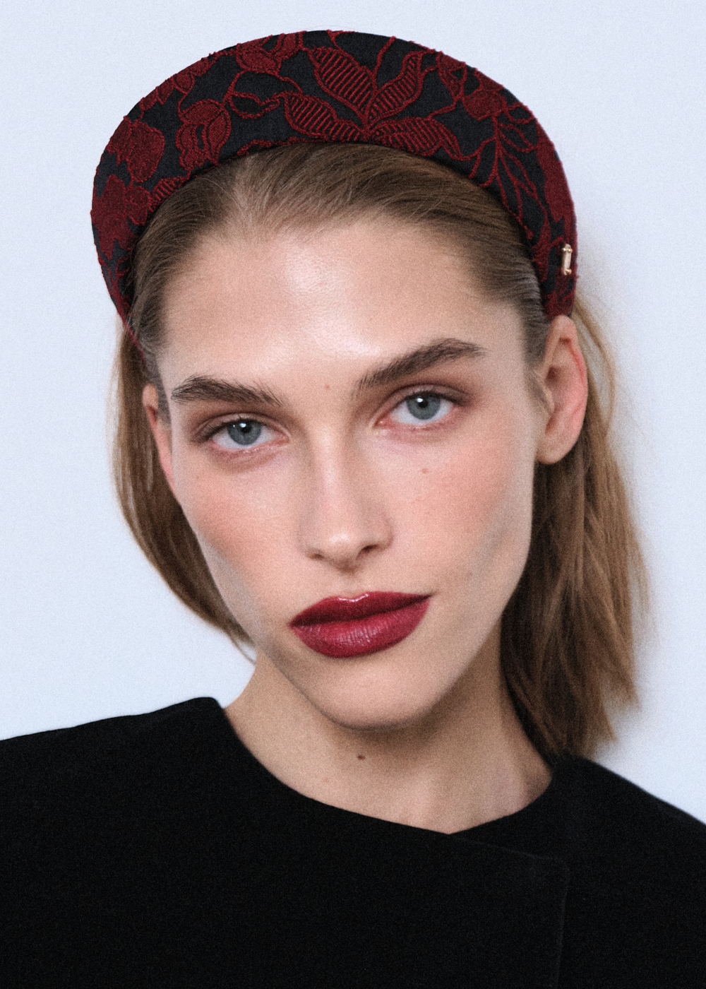 Кокошник из черного жаккарда