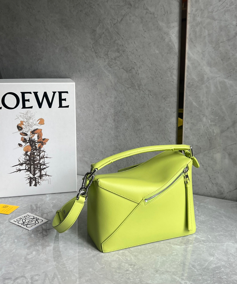 Loewe Small Puzzle 24 cm