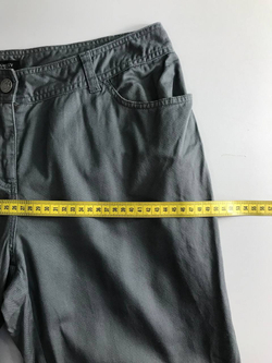 Брюки Laura Ashley практичные, маркировка 38, визуально на 44 размер