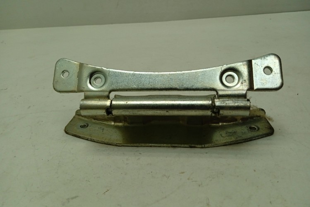 WMSG622 кт135 Петля люка для стиральной машины Hotpoint-Ariston WMSG622 б/у