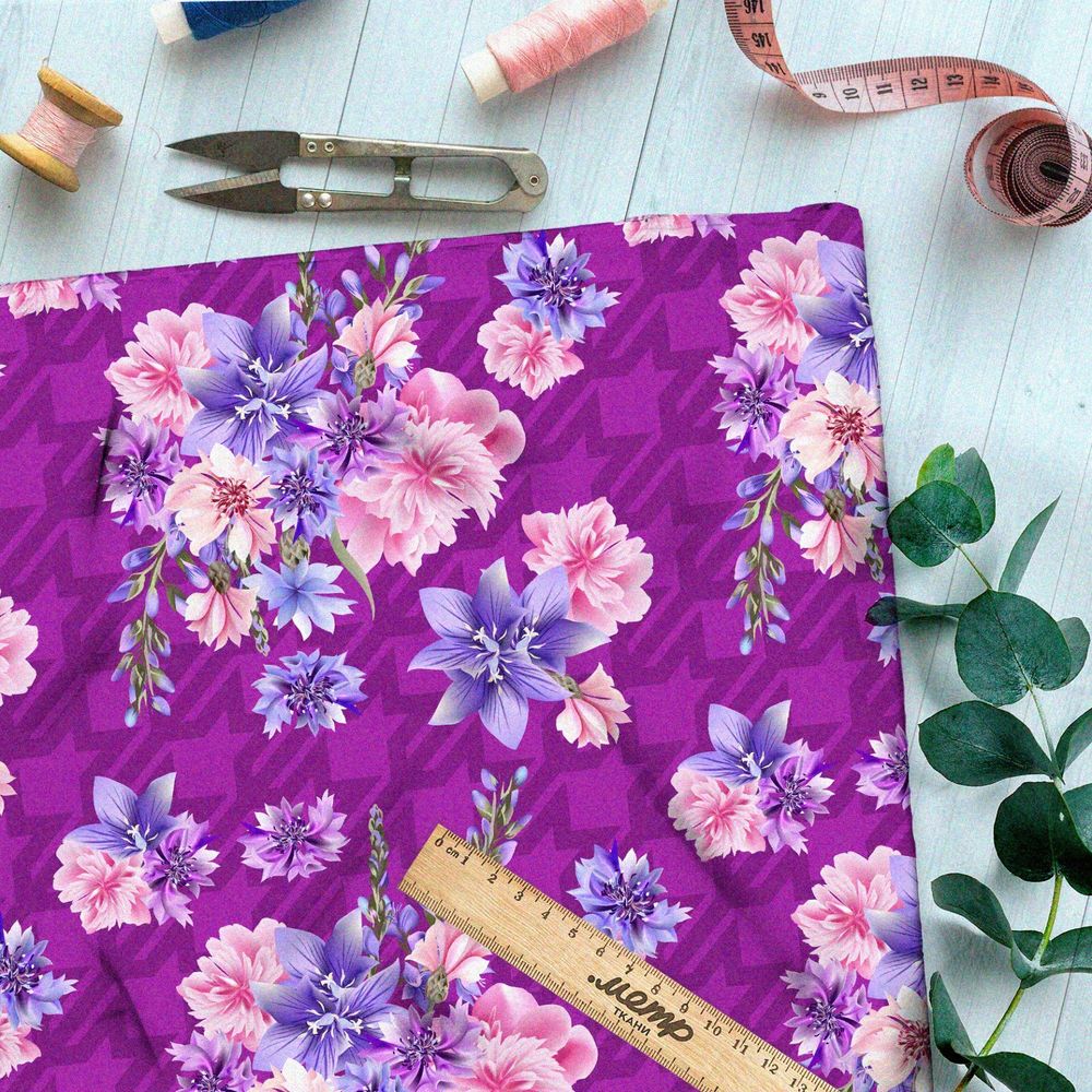 Ткань барби васильки, колокольчики и георгины на сиреневом фоне