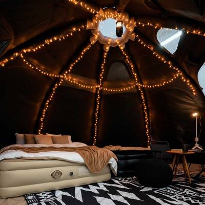 Пневмокаркасная юрта «Гармония» 5×5×2,5 м — для глэмпинга из ПВХ, чёрная