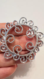 Ажурная брошь Silvery Mist Sarah Cov