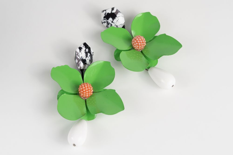 Крупные серьги-пусеты ZARA