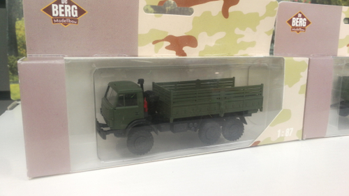 Грузовик высокий борт с прицепом, военный, H0