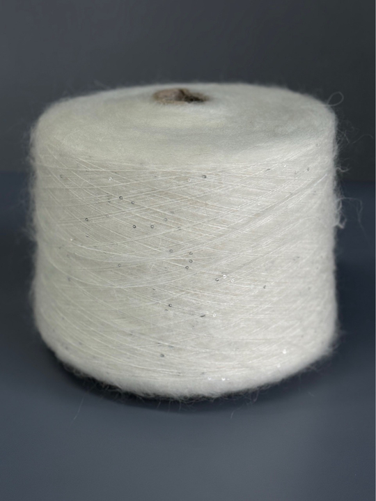 Пряжа GIOVE PAILLETTES 1/6500 (45% па, 32% полиакрил, 23% мохер) 650м/100гр, белый