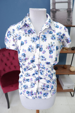 Блузка Oggi с цветами 44 размер