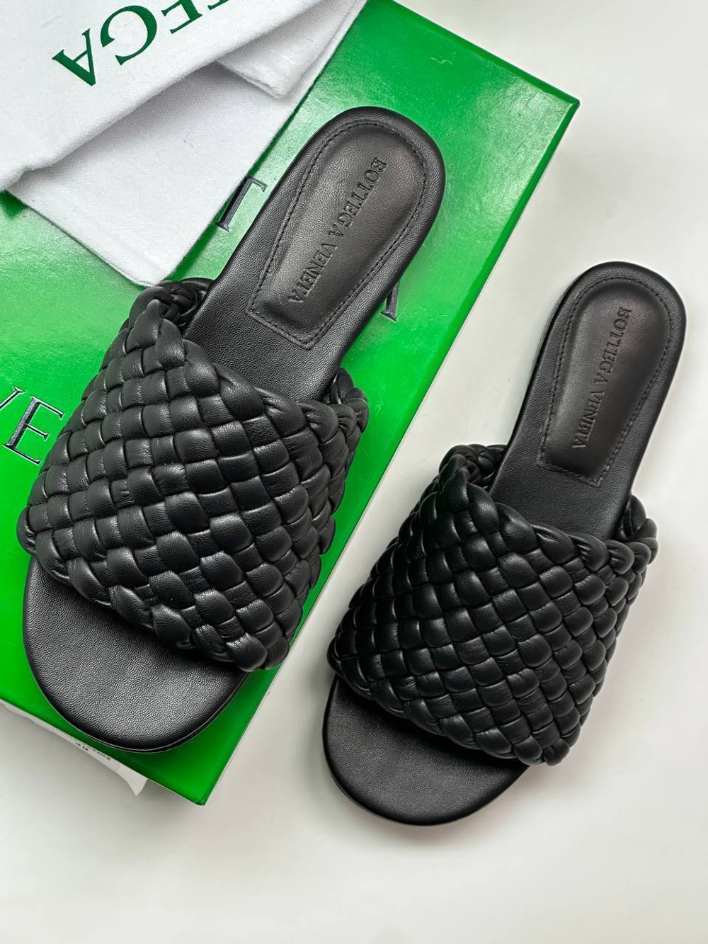 Шлепанцы Bottega Veneta