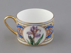 Подарочный набор чашка с блюдцем 250 мл, форма Соло, рисунок Нежный Ирис, арт. 81.32657.00.1