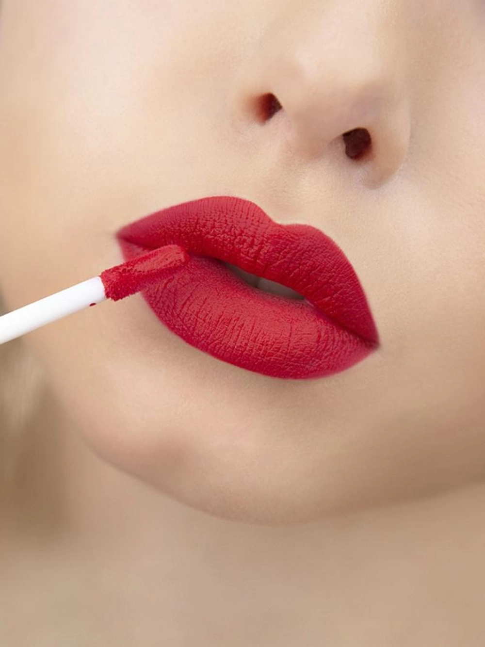 Блеск для губ LuxVisage Pin-up ultra matt 5 гр