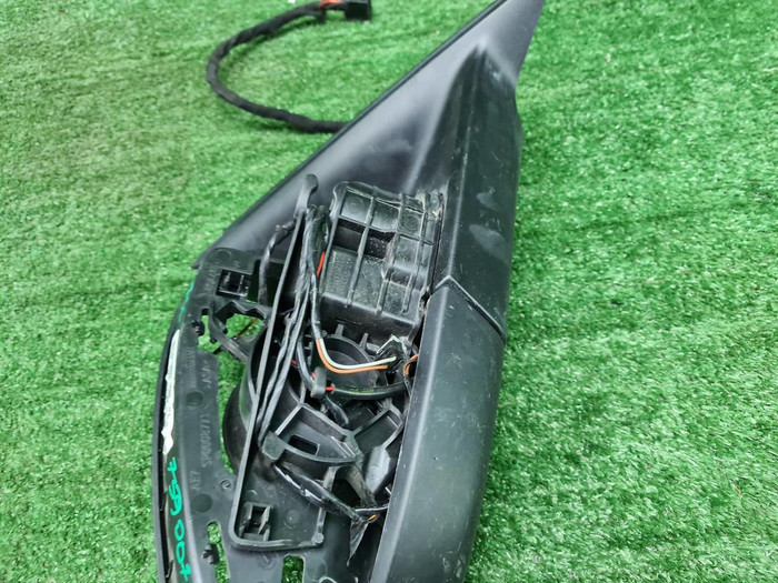 Зеркало правое Skoda Kodiaq (2016-н.в.) 17 конт