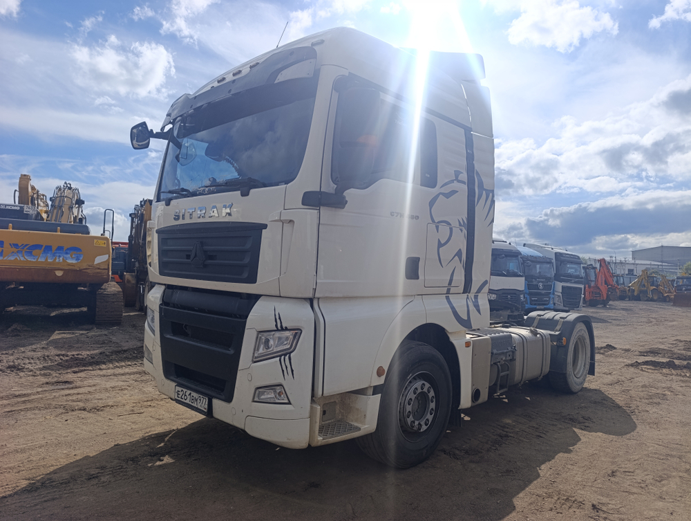 SITRAK C7H 4x2 Седельный тягач ZZ4186V361HE (Дизельный, 10,5 л, 441 л.с., MT)