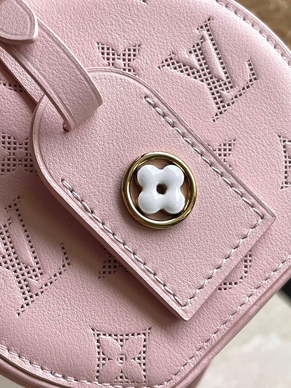 Louis Vuitton Mini Boite Chapeau