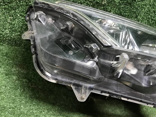 Фара левая Toyota Rav 4 CA40 (2015-2019) LED