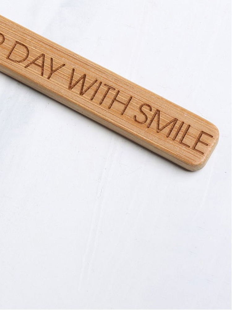 Зубная щетка, Бамбук Day with smile 18*2*2 см