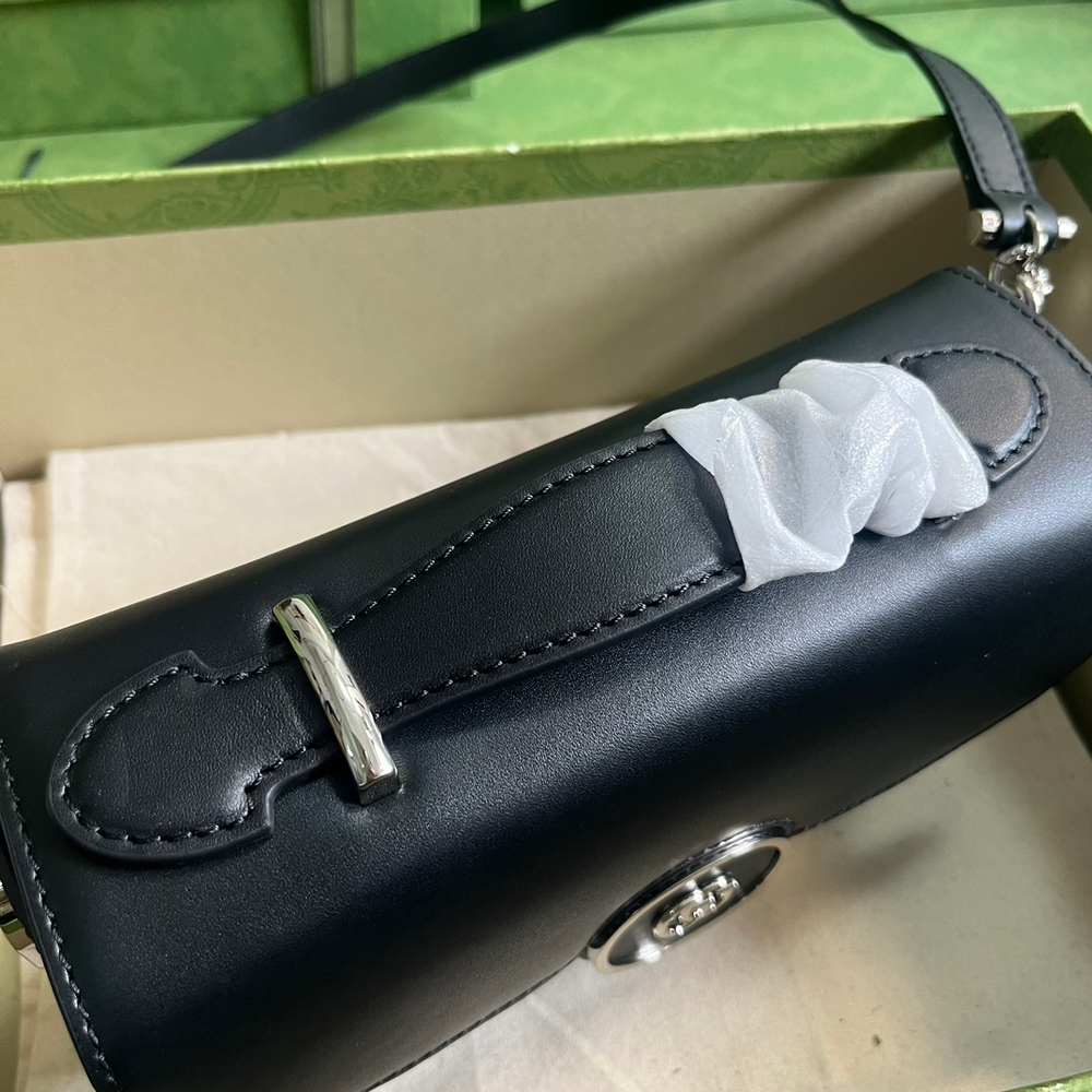 Gucci Petite GG Mini 21 cm
