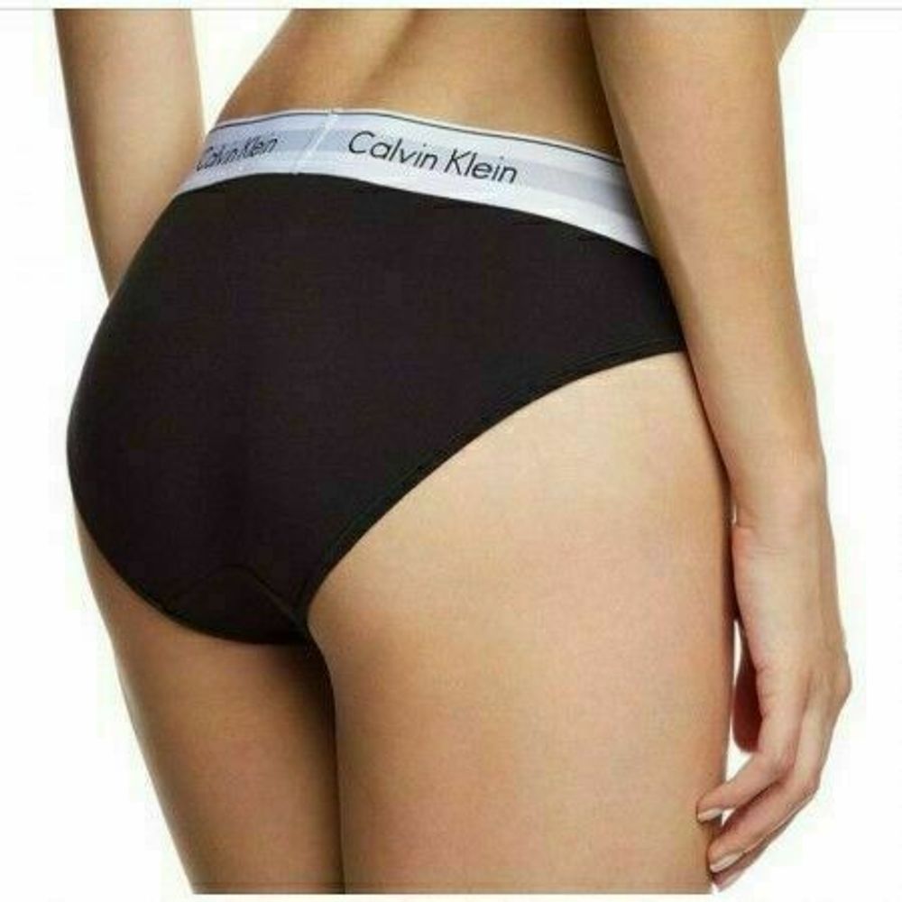 Женские брифы черные Calvin Klein Women Brief