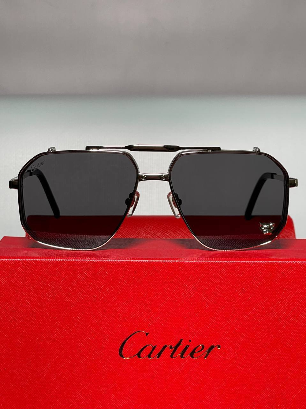Солнцезащитные очки Cartier