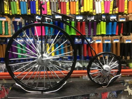 Декоративный ретро велосипед, ручная работа (черный), материал олово размер 17.5X24X5.5