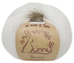 Пряжа Bunny 50г, 200м, 20%пух кролика, 5%меринос, 30%натуральная вискоза, 45%нейлон (цена за 1 шт)