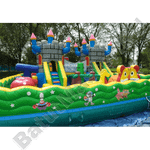 Большой надувной батут "Средневековье" 20*20*5 м