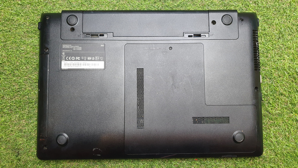 Ноутбук Samsung Celeron/4Gb