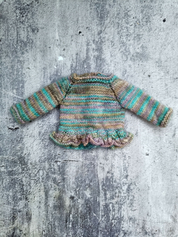 Вязаный пуловер для куклы Паола Рейна 32 см